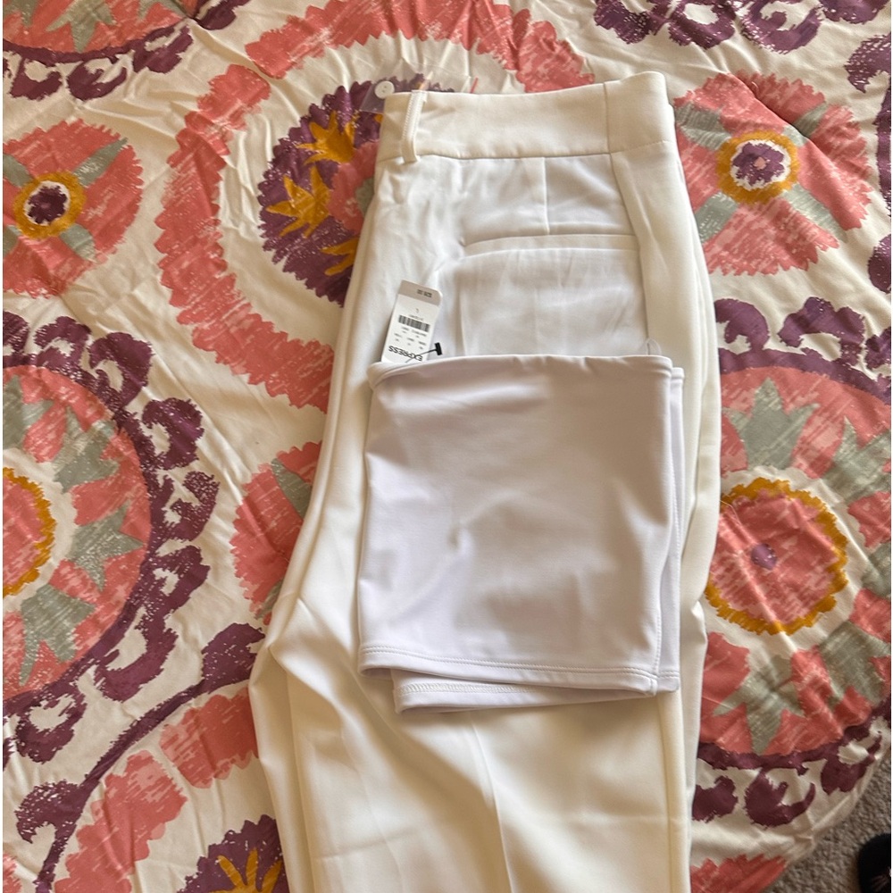 EXPRESS WHITE AND OFF WHITE